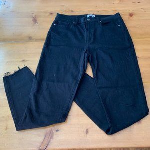 Paige Jeans Hoxton Ankle Black Overdye Sz 31